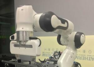 顯揚(yáng)科技亮相央視直播間