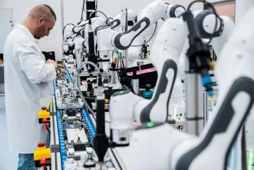 顯揚(yáng)科技亮相央視直播間